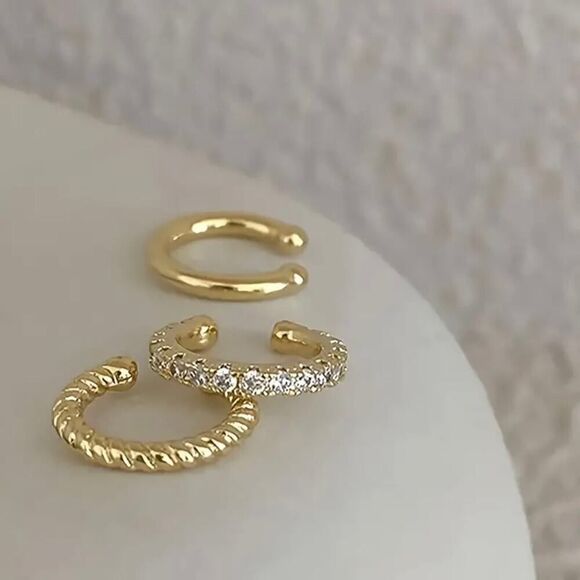 Set of 3 Gold Tone Earrings for Women Without Piercing - Picture 1 of 5